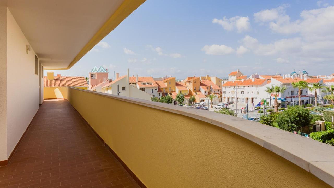 Marina 2Bdr Apartment With Balcony & Pool - 5Min From Beach By Lovelystay Quarteira Exterior photo